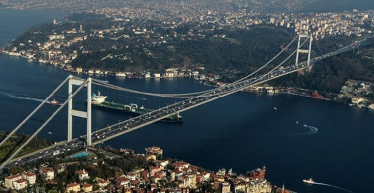 Yük Gemisi Arızalandı: İstanbul Boğazı Trafiğe Kapatıldı