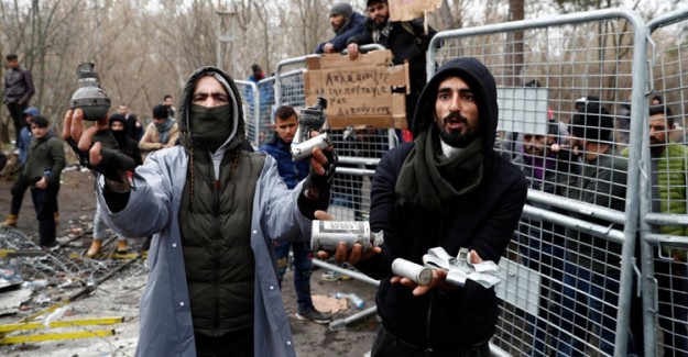 Yunan Polisinin Göz Yaşartıcı Bomba Stokları Bitiyor