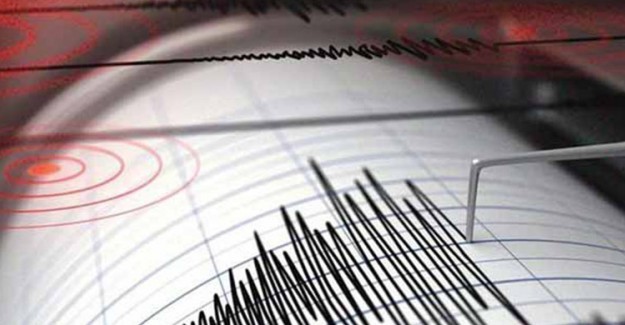 Yunanistan Atina'da 5.3 Büyüklüğünde Deprem