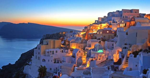 Yunanistan Turist Kabul Edeceği 29 Ülkeyi Açıkladı