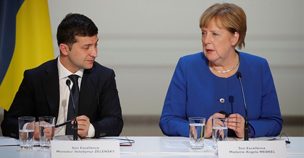 Zelenskiy, Merkel İle Telefonda Görüştü