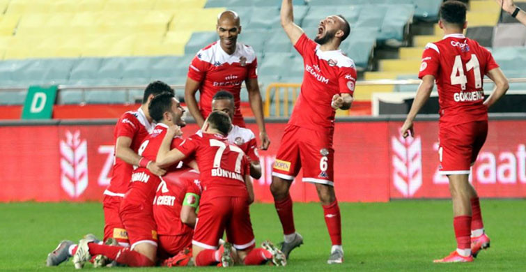 Ziraat Türkiye Kupası'nda Antalyaspor Finalde!