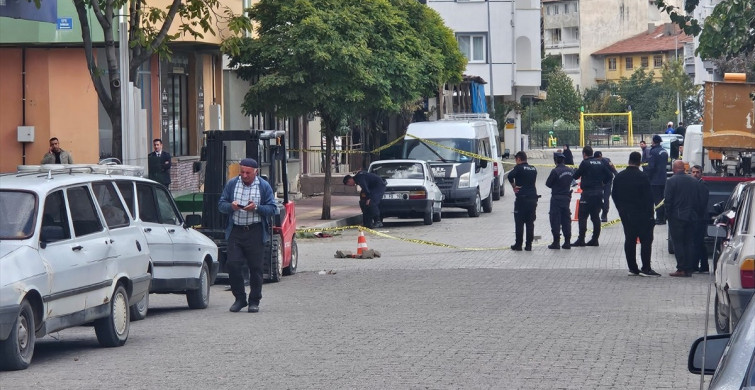 Çorum'da Silahlı Saldırı: Kız Kardeş ve Oğluna Ateş Açıldı