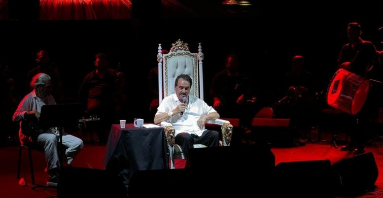 İbrahim Tatlıses Adana'da Duygu Dolu Bir Konser Verdi