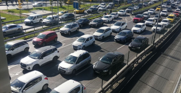 İstanbul'da Trafik Yoğunluğu Yüzde 71'e Ulaştı