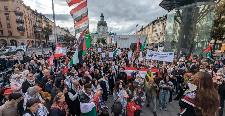 İsveç'te İsrail'in Filistin ve Lübnan'a Yönelik Saldırılarına Karşı Protesto