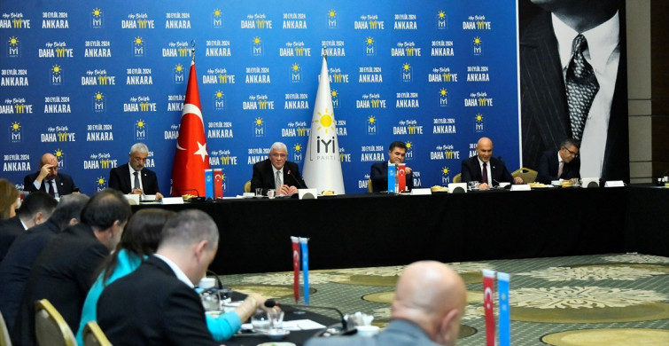 İYİ Parti Genel Başkanı Dervişoğlu, Başkanlık Divanı ile Toplantı Gerçekleştirdi