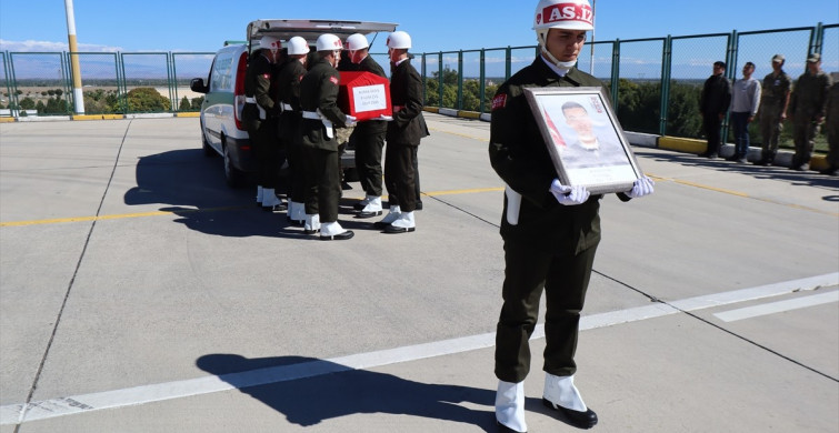 Şehit Piyade Uzman Çavuş Burak Geniş'in Naaşı Memleketine Uğurlandı