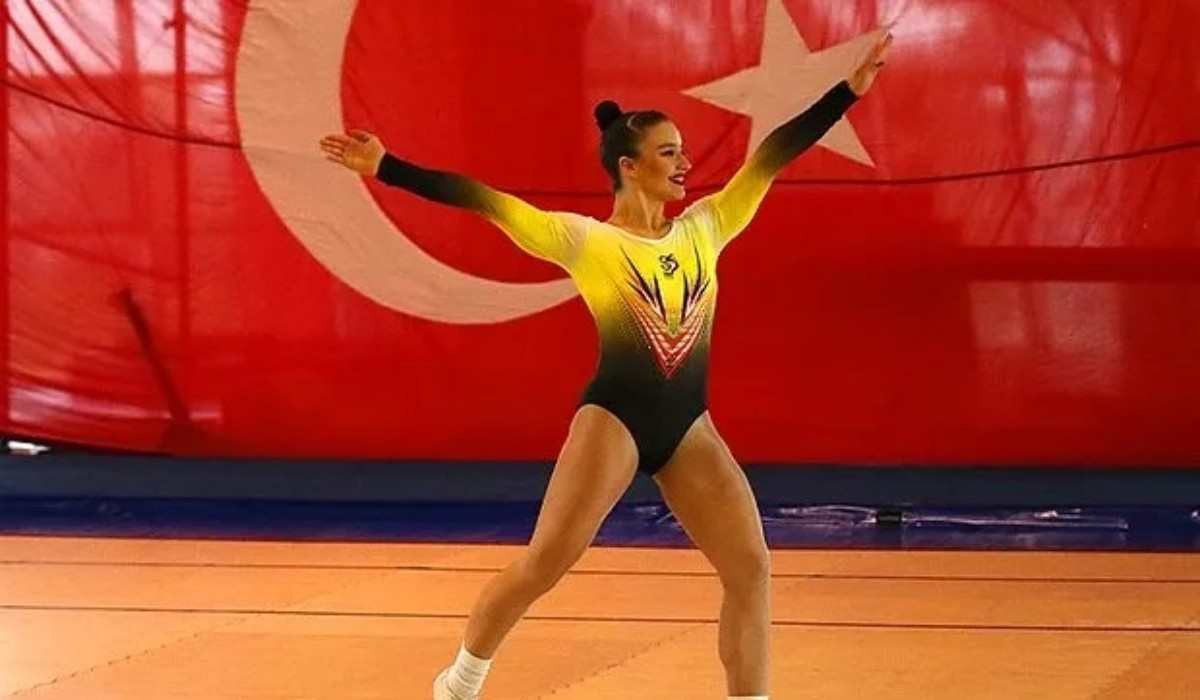 Ayşe Begüm Onbaşı kimdir
