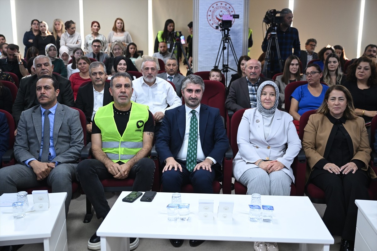 Aile ve Sosyal Hizmetler Bakanlığı, AFAD ve Ahbap Derneği katkılarıyla Gaziantep'in Nurdağı ve...