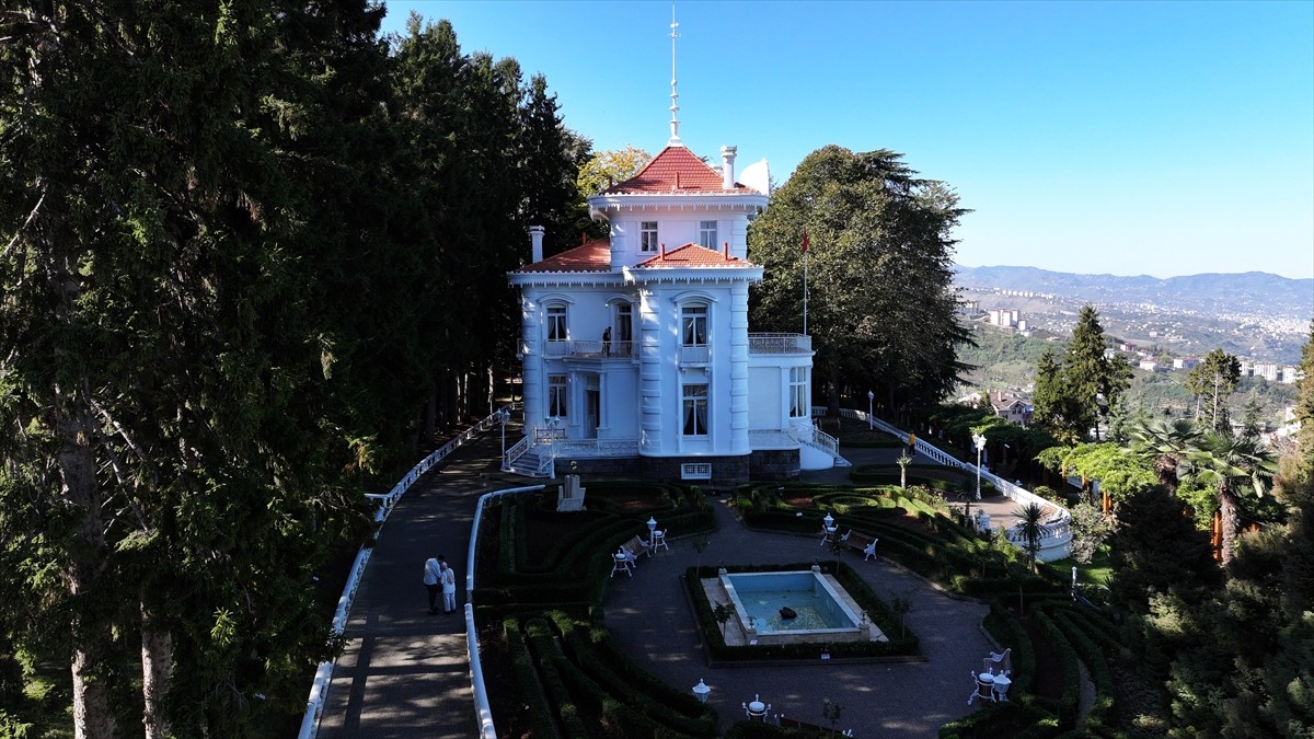 Cumhuriyet'in kurucusu Büyük Önder Mustafa Kemal Atatürk'ün Trabzon'da üç kez konakladığı Atatürk...