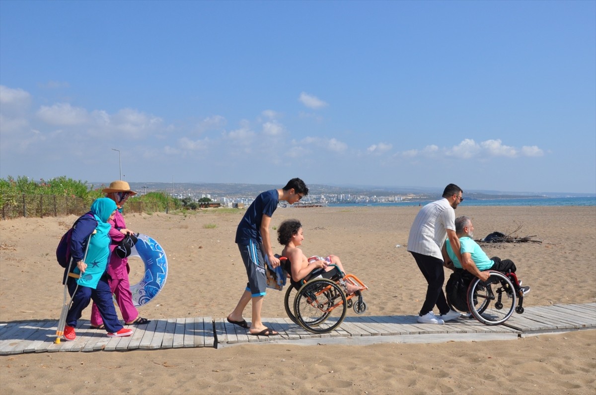 Aydın'ın Didim ilçesinde, engelli bireyleri sporla topluma kazandırmayı hedefleyen 