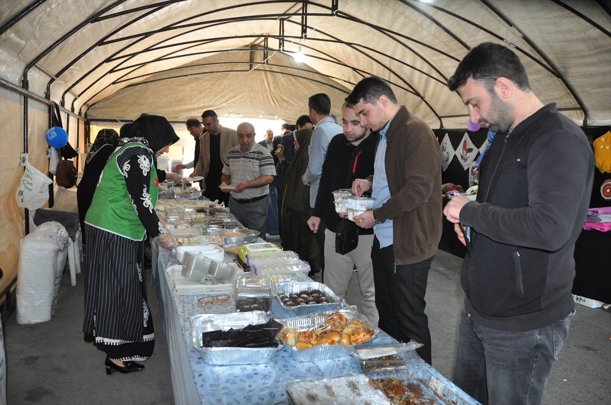 Mardin'de İnsan Hak ve Hürriyetleri (İHH) İnsani Yardım Vakfınca, Gazze yararına 