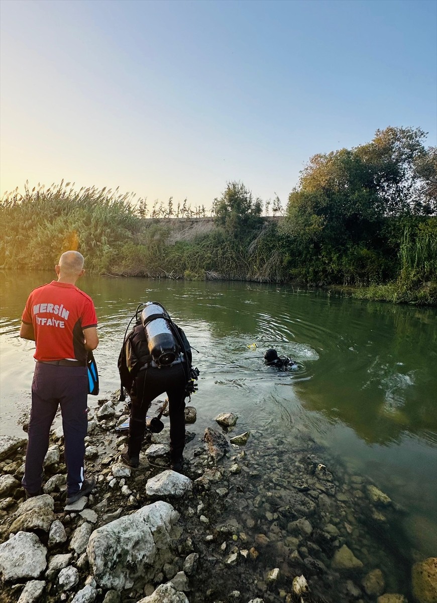 Mersin'in Tarsus ilçesinde nehre giren genç boğuldu.