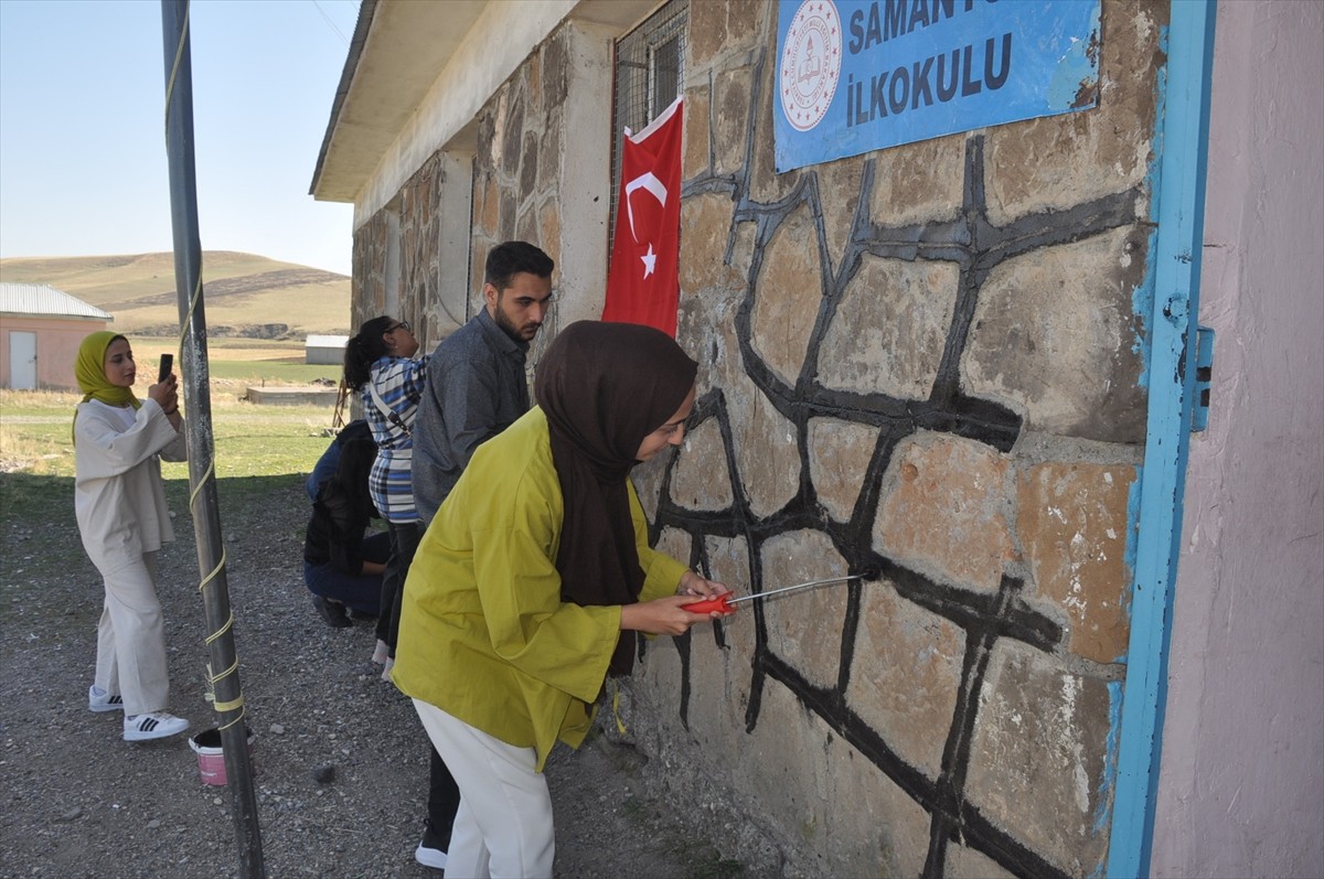 Muş Alparslan Üniversitesi Bulanık Meslek Yüksekokulu öğrencileri, 