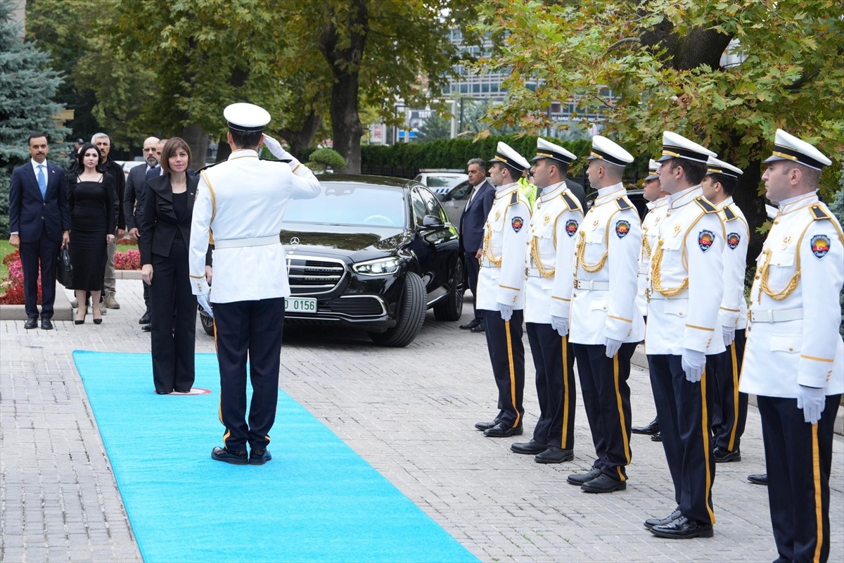 İçişleri Bakanı Ali Yerlikaya, Irak Cumhuriyeti Göç ve Yerinden Edilmişler Bakanı Evan Faiq Jabro...