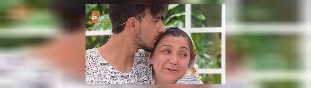 Esra Erol Ömür kim