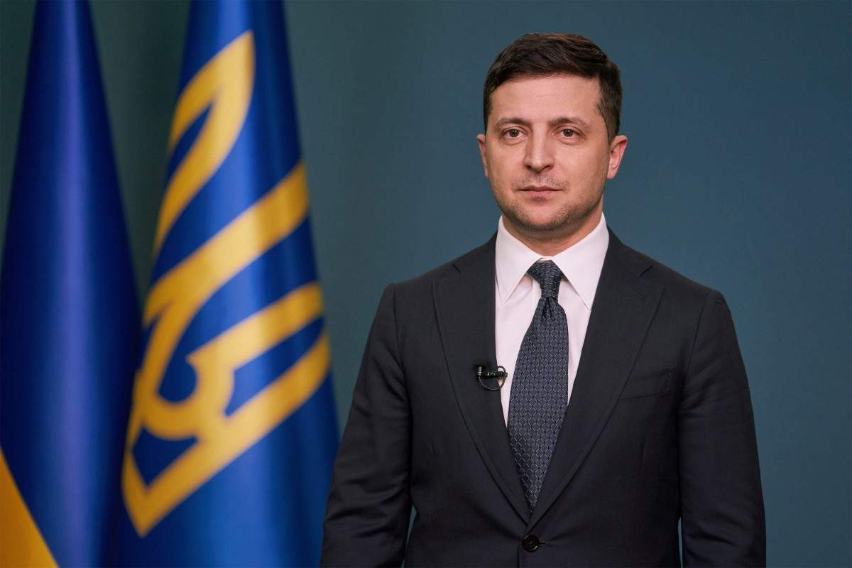 Ukrayna başkanı Leyen, Zelenskıy'e AB'ye giriş anketi verdi