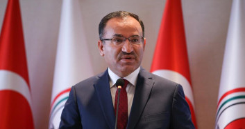 Adalet Bakanı Bekir Bozdağ'dan Önemli Açıklamalar: Adalet Neyi Emrediyorsa Onu Yaparız!