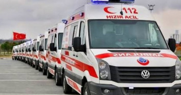 İzmir'de Ambulansa Yol Veren Şoförler Sosyal Medyada Olay Oldu