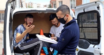 Antalya'da Polisi Peşlerinden Sürükleyen Gençlere Ceza Yağdı