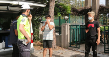 Antalya’da Sigara Almaya Çıktık Yalanını Polis Yemedi