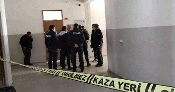 Arkadaşlarına Bahsetmiş! Diyarbakır'da Bir Lise Öğrencisi Okula Getirdiği Silahla İntihar Etti