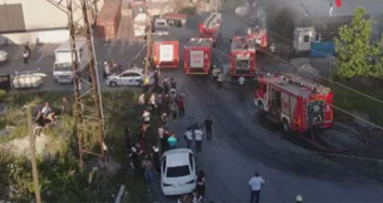 Arnavutköy'de Kumaş Fabrikasında Yangın Çıktı