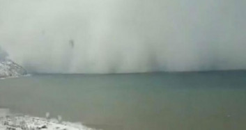 Artvin'de Deniz Üzerinden Gelen Kar Fırtınası Görüntülendi