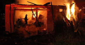 Bolu’da Yangın Çıktı: Samanlık Ve Garaj Küle Döndü