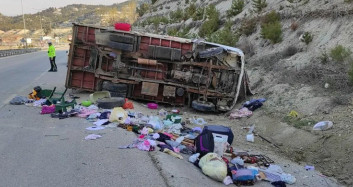 Burdur'da Feci Kaza! Anne Öldü, 2 Çocuğu ve Eşi Yaralı