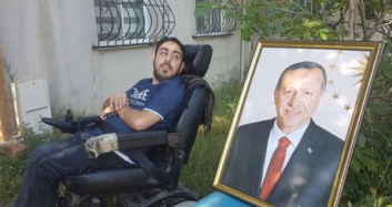 Bursa'da Yaşayan Bedensel Engelli Emir'in Cumhurbaşkanı Erdoğan ile Buluşma Hayali Gerçek Oldu!