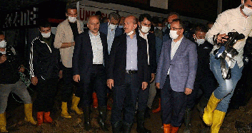 Cumhurbaşkanı Erdoğan Talimat Verdi! 3 Bakan Rize'ye Felaket Bölgesine Gitti