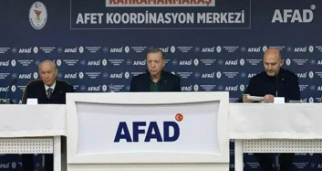 Cumhurbaşkanı Recep Tayyip Erdoğan, depreme AFET koordinasyon merkezinde yakalandı