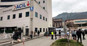 Denizli'de silah sesleri: Pamukkale Üniversitesi Hastanesinde silahlı saldırı sonucu 7 kişi yaralandı