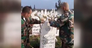 Esed Rejimi Evlerden Sonra Mezarlıkları da Yıkıyor