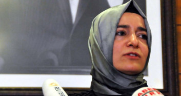 Fatma Betül Sayan Kaya HDP Ve CHP'lilere Gerçekleri Haykırdı