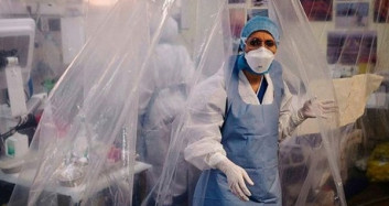 Fransa'da Hastaneler Yetersiz Kalınca Tabut Ticareti Başladı