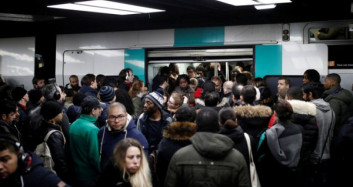 Fransa'da Metro İzdihamı