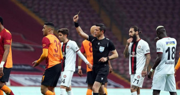 Galatasaray TV Spikeri Çılgına Döndü