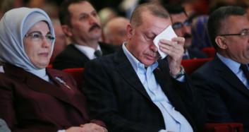 Cumhurbaşkanı Erdoğan Gözyaşlarına Boğuldu