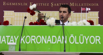 CHP'li Serkan Topal'dan Kürsüde Tabutla Konuşma!