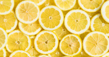 İnsanlar Sağlığına Ne Yaptığını Bilmeden Limon Kullanıyorlar. Limonun Size Yaptığı 10 Şey