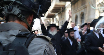 İsrail Polisi ve Ortodoks Yahudileri Arasında Kavga