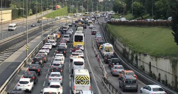 İstanbul 27 Eylül Pazartesi Gününe Yoğun Trafikle Başladı