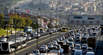 İstanbul'da Trafik Yoğunluğu Yüzde 74'leri Buldu!