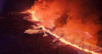 İzlanda'da yanardağ patlaması: Sivil koruma ajansı acil durum alarmı verdi!