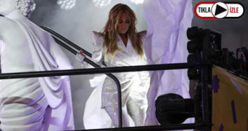 Jennifer Lopez New York Times Meydanı'ndaki Kutlamada Sahne Aldı