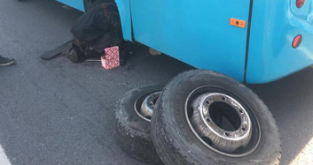 Kahramanmaraş'ta Halk Otobüsünden Ayrılan Tekerlek Dehşet Saçtı