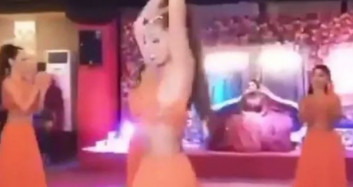 Dansözlü Kına Gecesi Videosu Olay Oldu